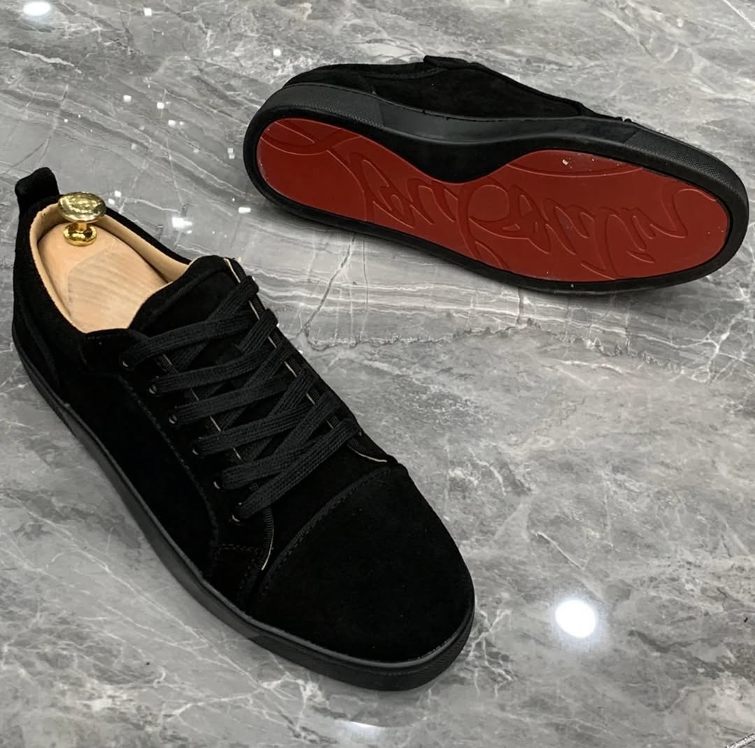 Black Louis Junior Trainers