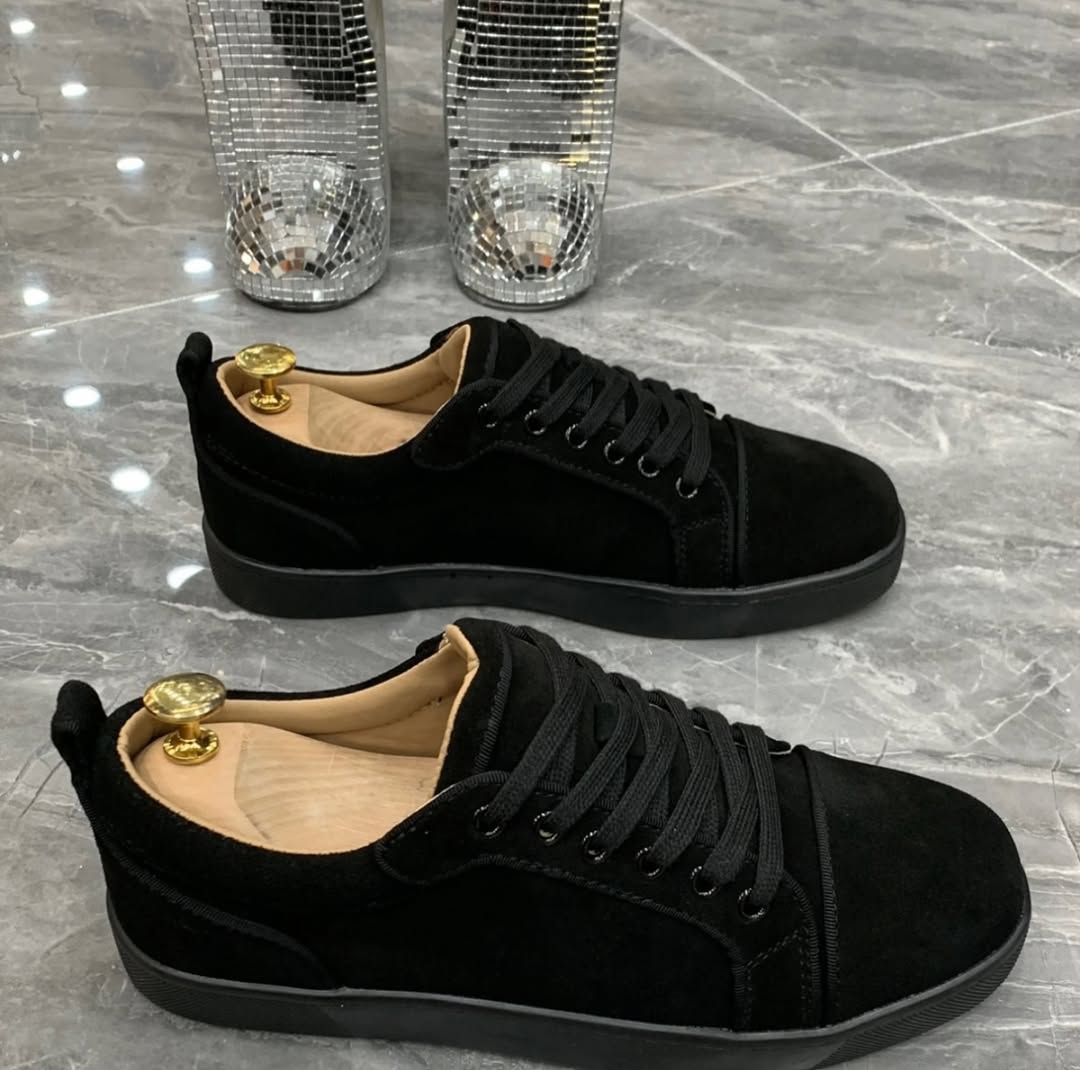 Black Louis Junior Trainers