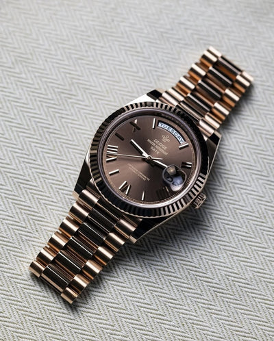 Silver Crest Timepiece